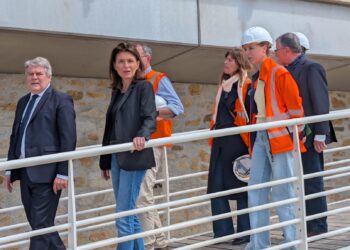 Christelle Morançais à La Baule : la nouvelle promenade de mer prend forme